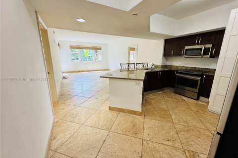Copropriété à louer à Aventura, Floride: 2 chambres, 116.78 m2 № 1927705 - photo 4