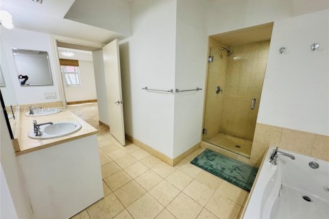 Condominio en alquiler en Aventura, Florida, 2 dormitorios, 116.78 m2 № 1927705 - foto 26