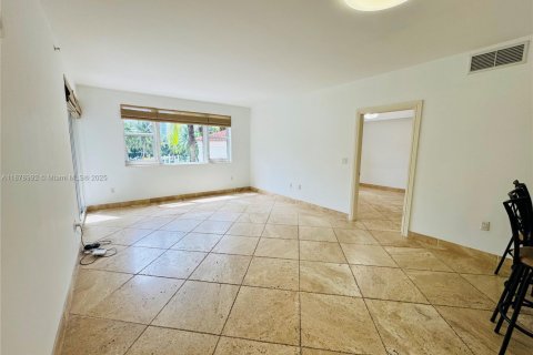 Condominio en alquiler en Aventura, Florida, 2 dormitorios, 116.78 m2 № 1927705 - foto 7