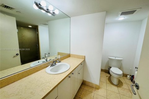 Condominio en alquiler en Aventura, Florida, 2 dormitorios, 116.78 m2 № 1927705 - foto 13
