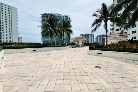 Copropriété à louer à Aventura, Floride: 2 chambres, 116.78 m2 № 1927705 - photo 30
