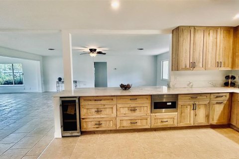 Villa ou maison à vendre à Sarasota, Floride: 3 chambres, 201.23 m2 № 1637659 - photo 11