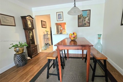 Condominio en venta en Dania Beach, Florida, 2 dormitorios, 80.82 m2 № 1924944 - foto 6