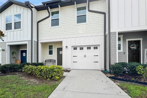 Townhouse in Davenport, Florida 3 bedrooms, 137.5 sq.m. № 1532425 - photo 2