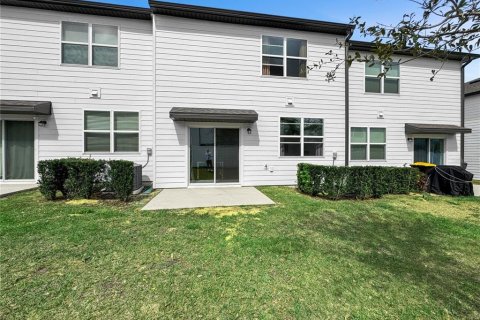 Townhouse in Davenport, Florida 3 bedrooms, 137.5 sq.m. № 1532425 - photo 3
