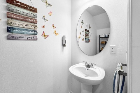 Townhouse in Davenport, Florida 3 bedrooms, 137.5 sq.m. № 1532425 - photo 7