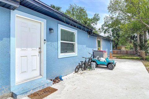 Duplex in Sanford, Florida 6 bedrooms, 177.81 sq.m. № 1735212 - photo 2