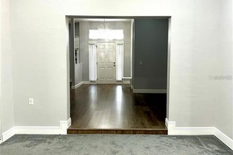 Villa ou maison à louer à Thonotosassa, Floride: 4 chambres, 232.35 m2 № 2353452 - photo 7