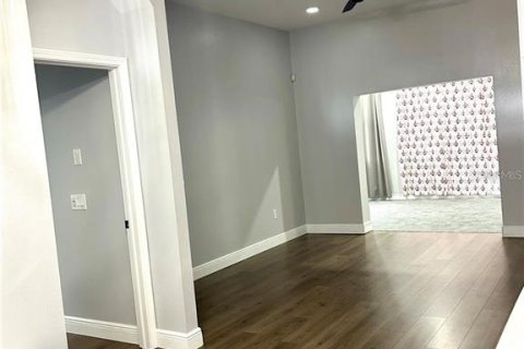 Villa ou maison à louer à Thonotosassa, Floride: 4 chambres, 232.35 m2 № 2353452 - photo 22