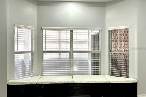 Villa ou maison à louer à Thonotosassa, Floride: 4 chambres, 232.35 m2 № 2353452 - photo 28