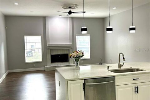 Villa ou maison à louer à Thonotosassa, Floride: 4 chambres, 232.35 m2 № 2353452 - photo 16