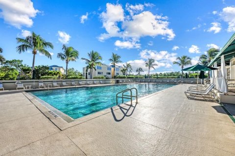 Commercial property in Longboat Key, Florida 4 bedrooms, 166.48 sq.m. № 2213703 - photo 6