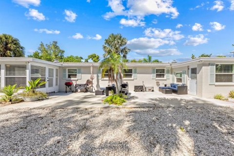 Commercial property in Longboat Key, Florida 4 bedrooms, 166.48 sq.m. № 2213703 - photo 8