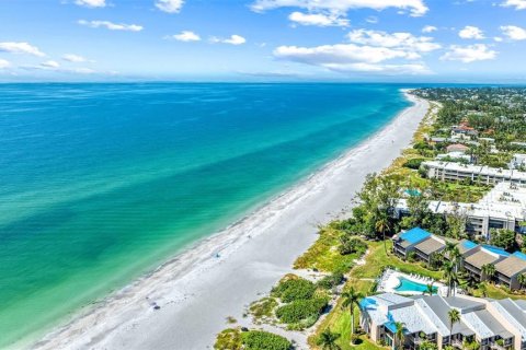 Commercial property in Longboat Key, Florida 4 bedrooms, 166.48 sq.m. № 2213703 - photo 7