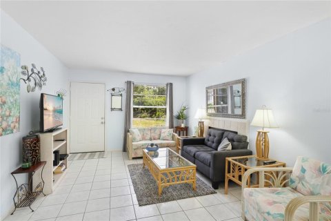 Condo in Bradenton, Florida, 2 bedrooms № 2166672 - photo 6