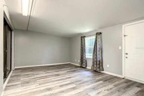 Duplex in Orlando, Florida 2 bedrooms, 107.58 sq.m. № 1899164 - photo 21