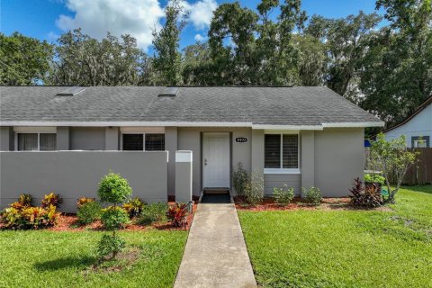 Duplex in Orlando, Florida 2 bedrooms, 107.58 sq.m. № 1899164 - photo 2
