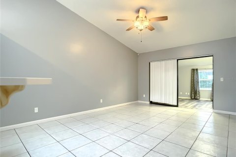 Duplex in Orlando, Florida 2 bedrooms, 107.58 sq.m. № 1899164 - photo 14