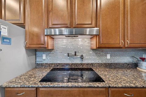 Villa ou maison à vendre à Port Charlotte, Floride: 4 chambres, 229.1 m2 № 2389360 - photo 7