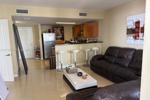 Condo à Miami, Floride, 1 chambre  № 2041649