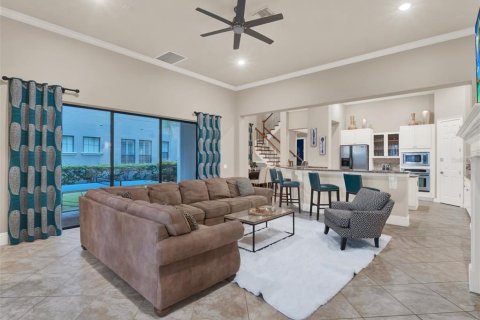House in Four Corners, Florida 6 bedrooms, 424.93 sq.m. № 1581890 - photo 24