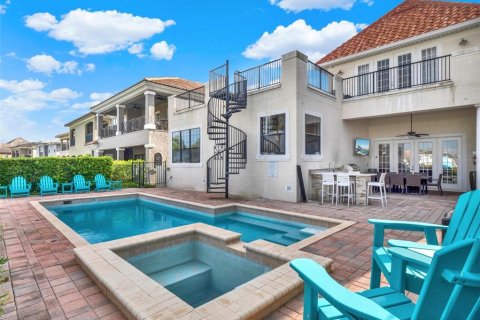 House in Four Corners, Florida 6 bedrooms, 424.93 sq.m. № 1581890 - photo 6