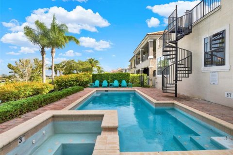 House in Four Corners, Florida 6 bedrooms, 424.93 sq.m. № 1581890 - photo 12