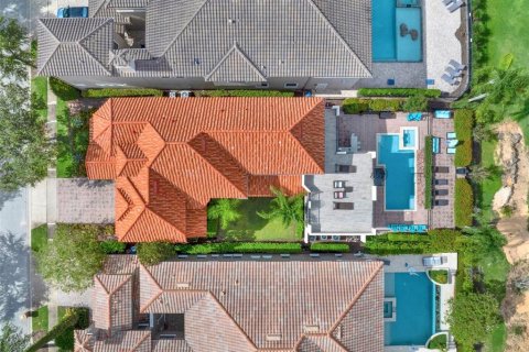 House in Four Corners, Florida 6 bedrooms, 424.93 sq.m. № 1581890 - photo 7