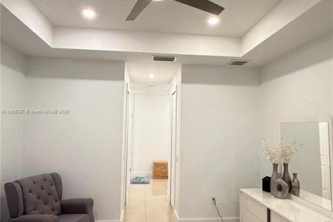 Casa en venta en Cape Coral, Florida, 3 dormitorios, 153.75 m2 № 1892509 - foto 5