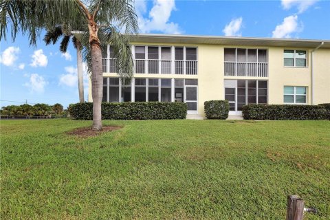 Copropriété à vendre à Punta Gorda, Floride: 3 chambres, 156.26 m2 № 2403092 - photo 8
