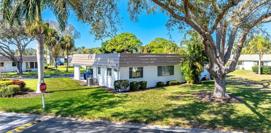 Villa ou maison à Sarasota, Floride 1 chambre, 80.27 m2 № 2147849