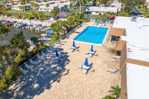 Villa ou maison à vendre à Sarasota, Floride: 1 chambre, 80.27 m2 № 2147849 - photo 18