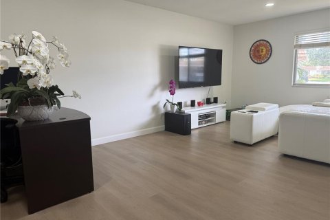 Villa ou maison à vendre à Sarasota, Floride: 1 chambre, 80.27 m2 № 2147849 - photo 8