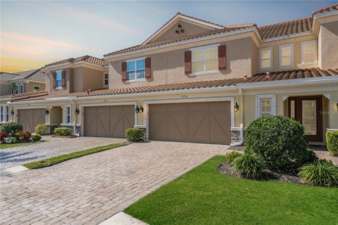 Townhouse in Tampa, Florida 3 bedrooms, 216.74 sq.m. № 1510123 - photo 1