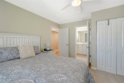 House in Holmes Beach, Florida 3 bedrooms, 176.14 sq.m. № 1572137 - photo 14