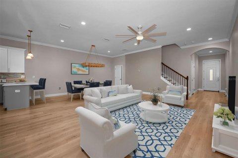 Townhouse in Tarpon Springs, Florida 3 bedrooms, 207.17 sq.m. № 2150269 - photo 5
