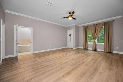 Townhouse in Tarpon Springs, Florida 3 bedrooms, 207.17 sq.m. № 2150269 - photo 16