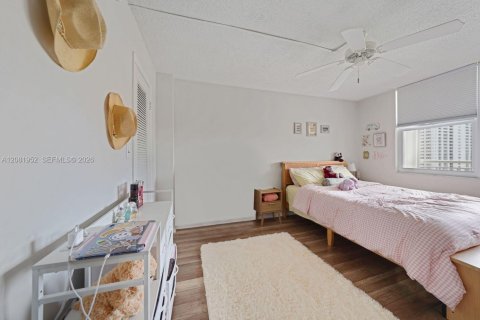 Copropriété à vendre à Pompano Beach, Floride: 1 chambre, 72 m2 № 2351315 - photo 10