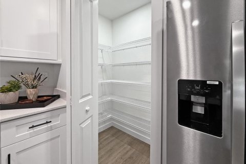 Casa en venta en Port Charlotte, Florida, 3 dormitorios, 155.89 m2 № 1909433 - foto 6