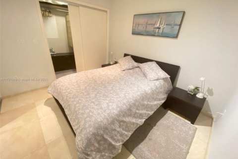 Condominio en alquiler en Hallandale Beach, Florida, 1 dormitorio, 75.34 m2 № 2016243 - foto 6