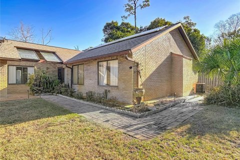 Villa ou maison à vendre à DeLand, Floride: 3 chambres, 144 m2 № 2148099 - photo 3
