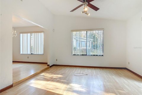 Villa ou maison à vendre à DeLand, Floride: 3 chambres, 144 m2 № 2148099 - photo 7
