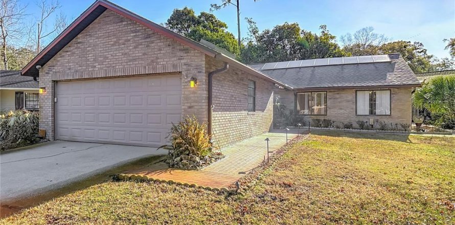 Villa ou maison à DeLand, Floride 3 chambres, 144 m2 № 2148099