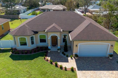 House in Sarasota, Florida 3 bedrooms, 188.22 sq.m. № 1430820 - photo 4