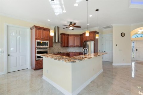 House in Sarasota, Florida 3 bedrooms, 188.22 sq.m. № 1430820 - photo 13