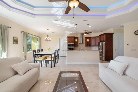 House in Sarasota, Florida 3 bedrooms, 188.22 sq.m. № 1430820 - photo 21