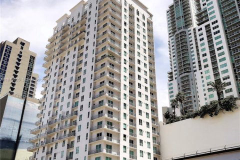 Снять в аренду кондоминиум в Майами, Флорида 1 спальня, 63.64м2, № 2005722 - фото 12