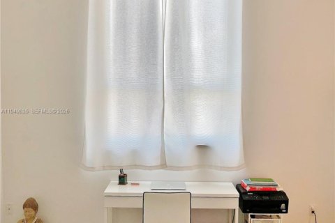 Снять в аренду кондоминиум в Майами, Флорида 1 спальня, 63.64м2, № 2005722 - фото 6