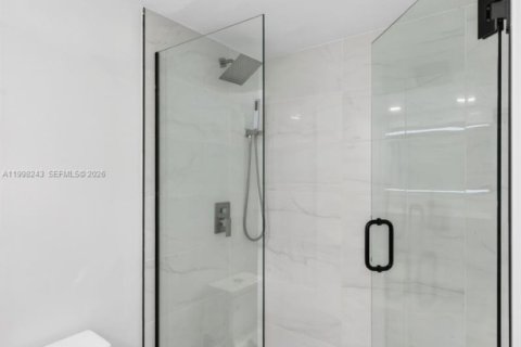 Condo in Hallandale Beach, Florida, 2 bedrooms  № 2066085 - photo 7