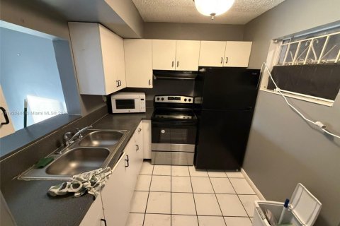 Copropriété à louer à Lauderdale Lakes, Floride: 1 chambre, 74.32 m2 № 1975042 - photo 22